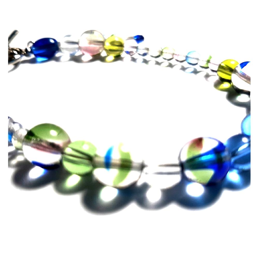 Glass bead bracelet